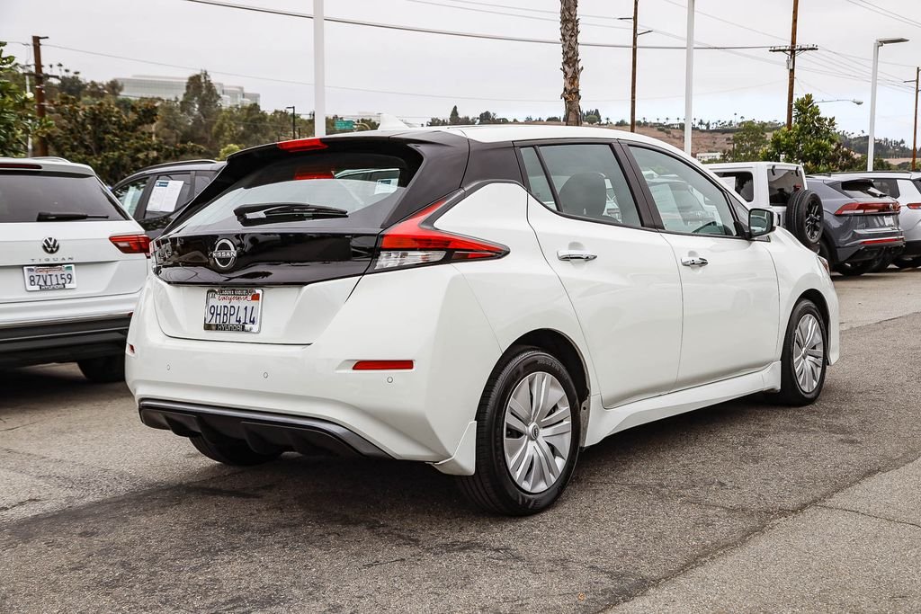 Used 2023 White Nissan S image 6