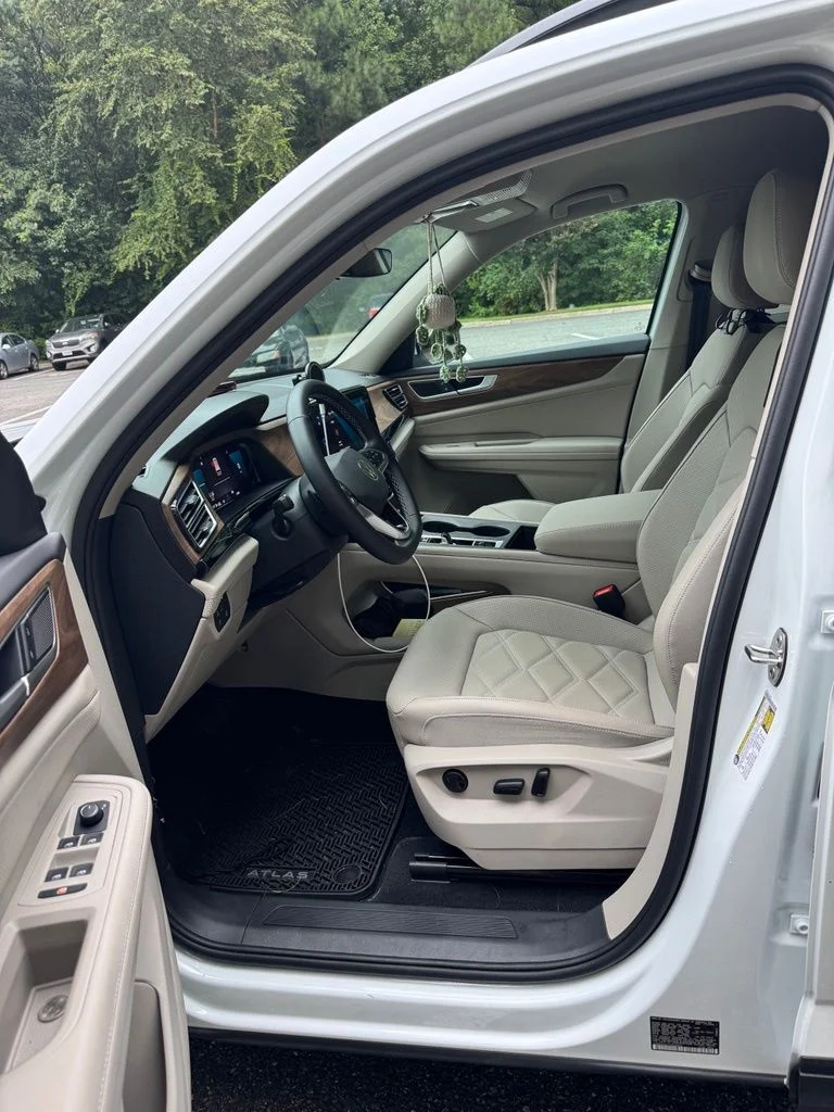 Used 2026 White Volkswagen SE image 12