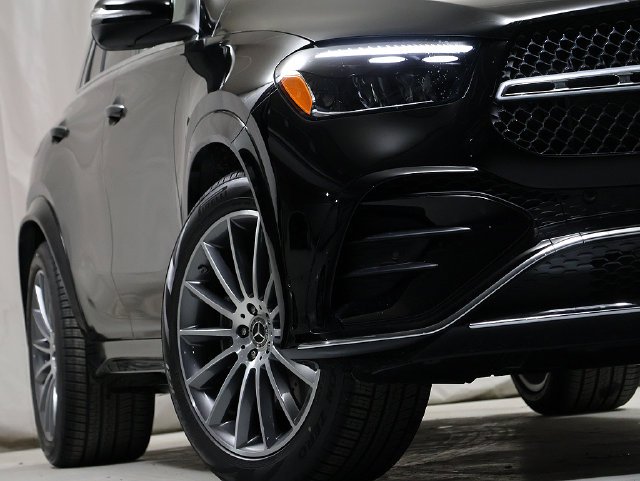 Certified Used 2026 Black Mercedes-Benz GLE 350 image 4