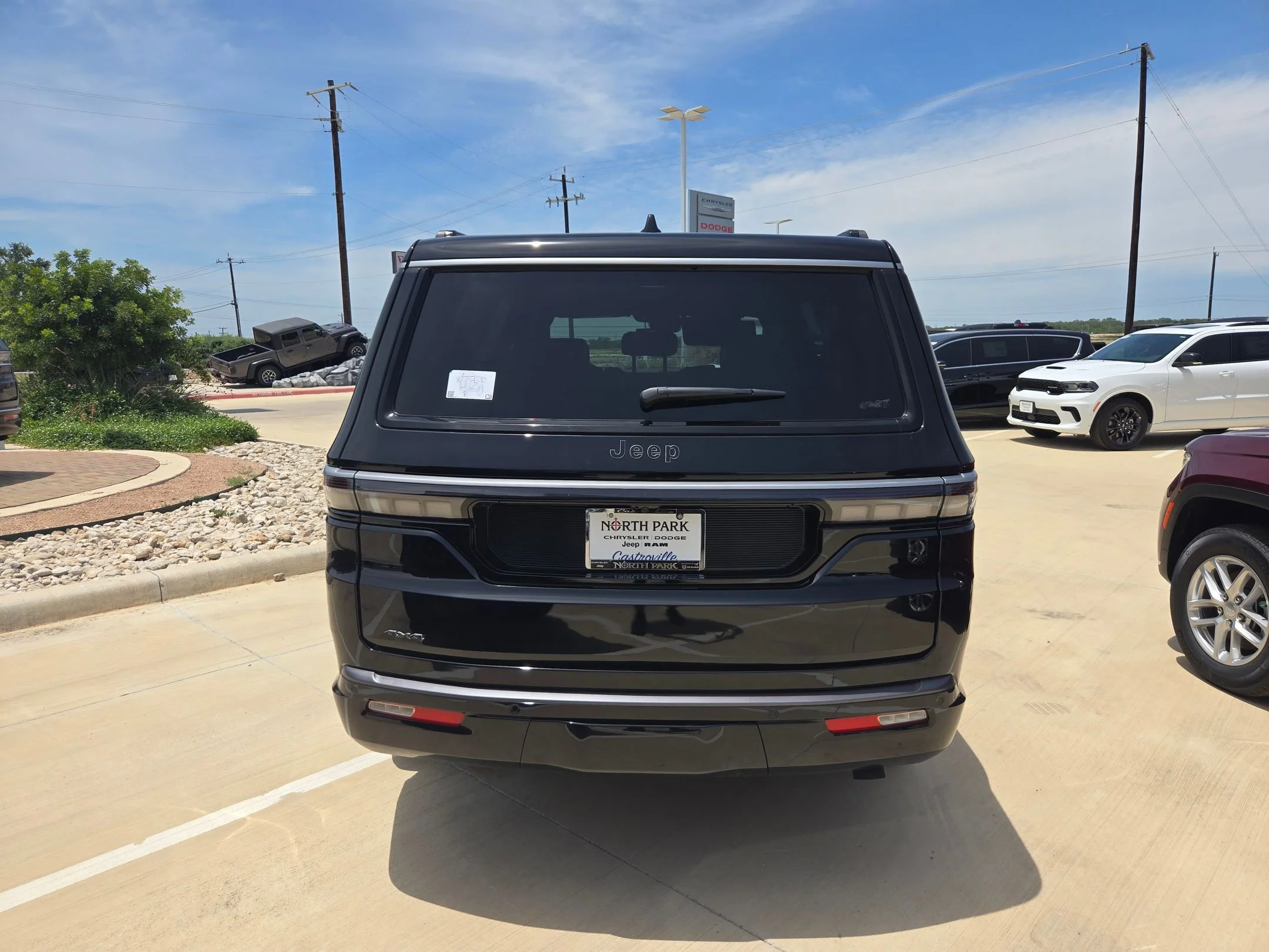 New 2026 High Gloss Black Exterior Paint Jeep  image 4