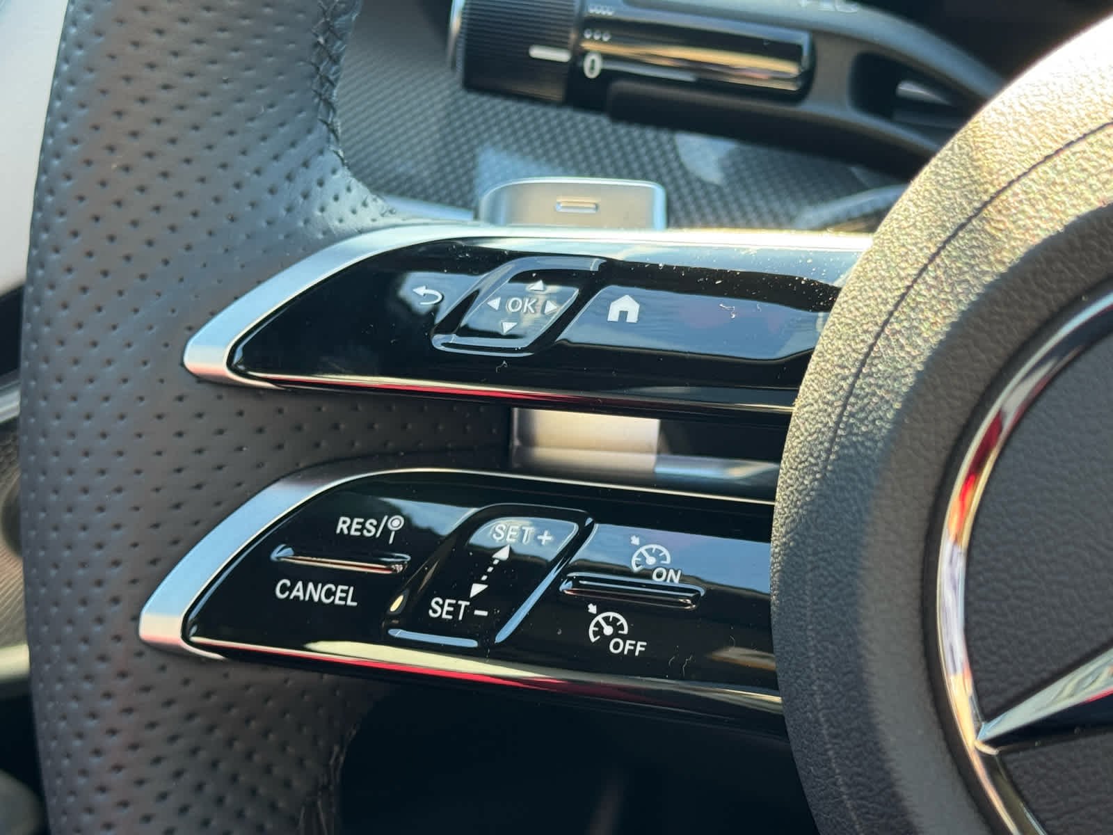 2026 Mercedes-Benz C-Class Sedan C 300 - Photo 28
