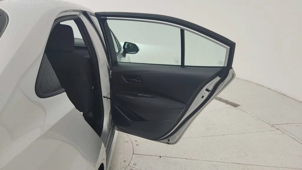 Used 2025  Toyota LE image 26