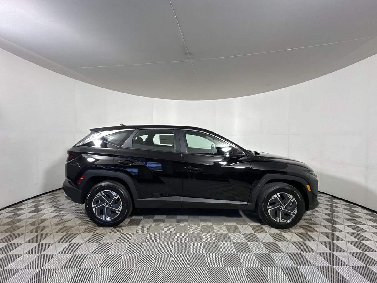 New 2026 Ash Black Hyundai Blue SE image 8
