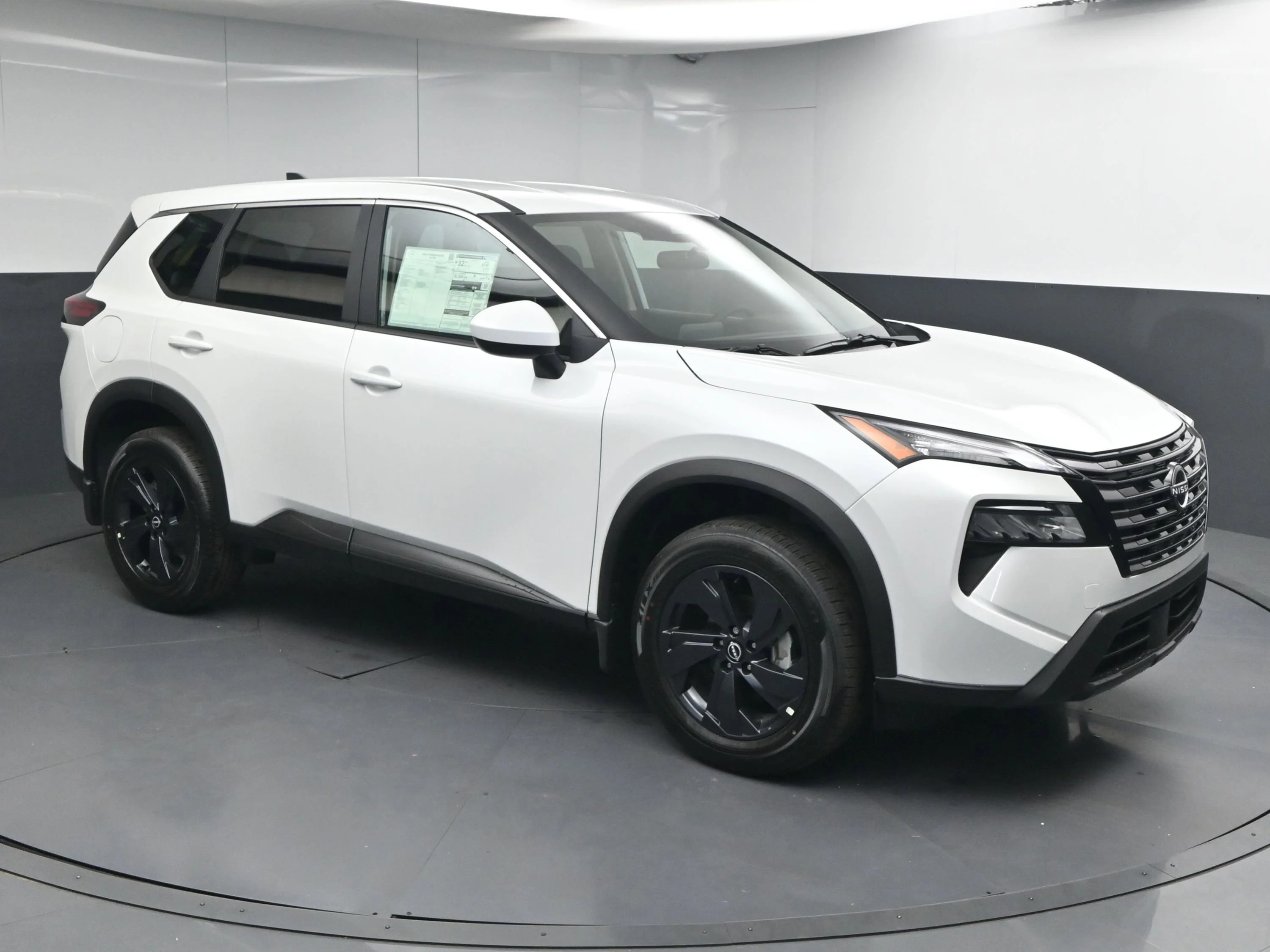 New 2026 Everest White Pearl TriCoat Nissan SV image 1