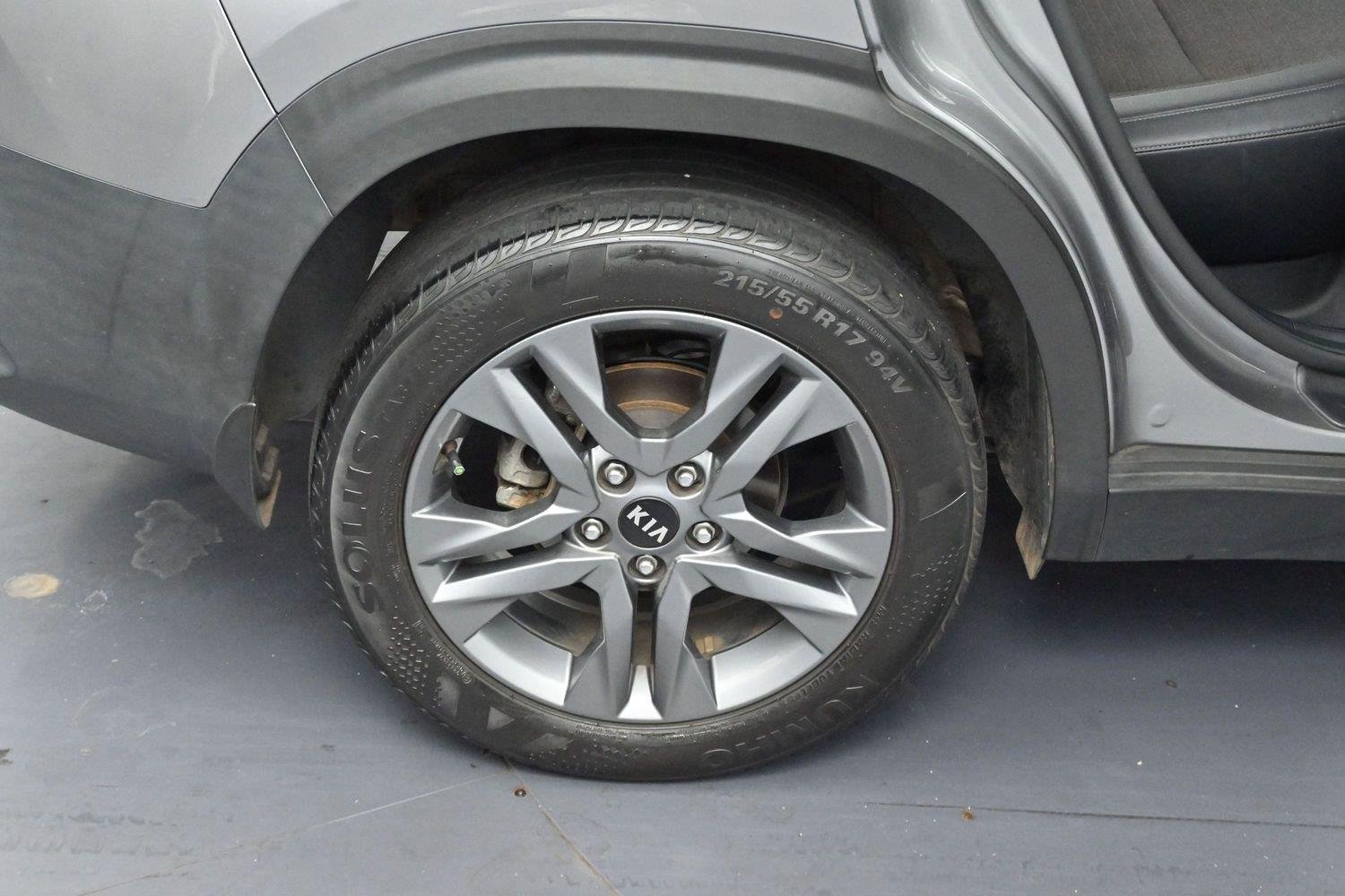 Used 2021 Steel Gray Kia S image 31