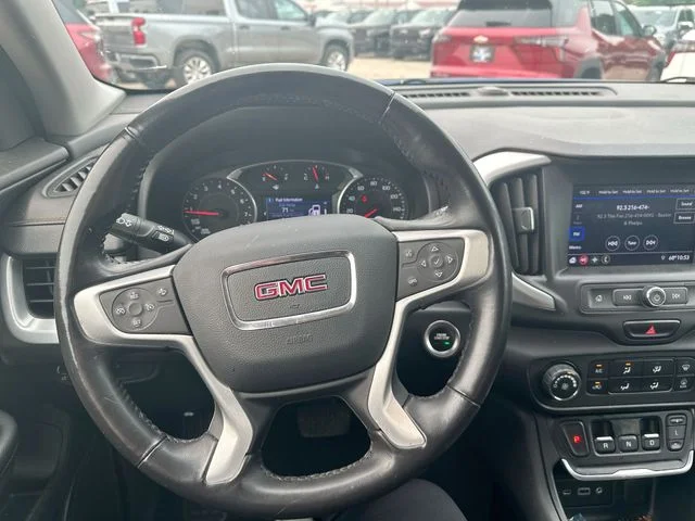 Used 2020 Blue GMC SLE image 15