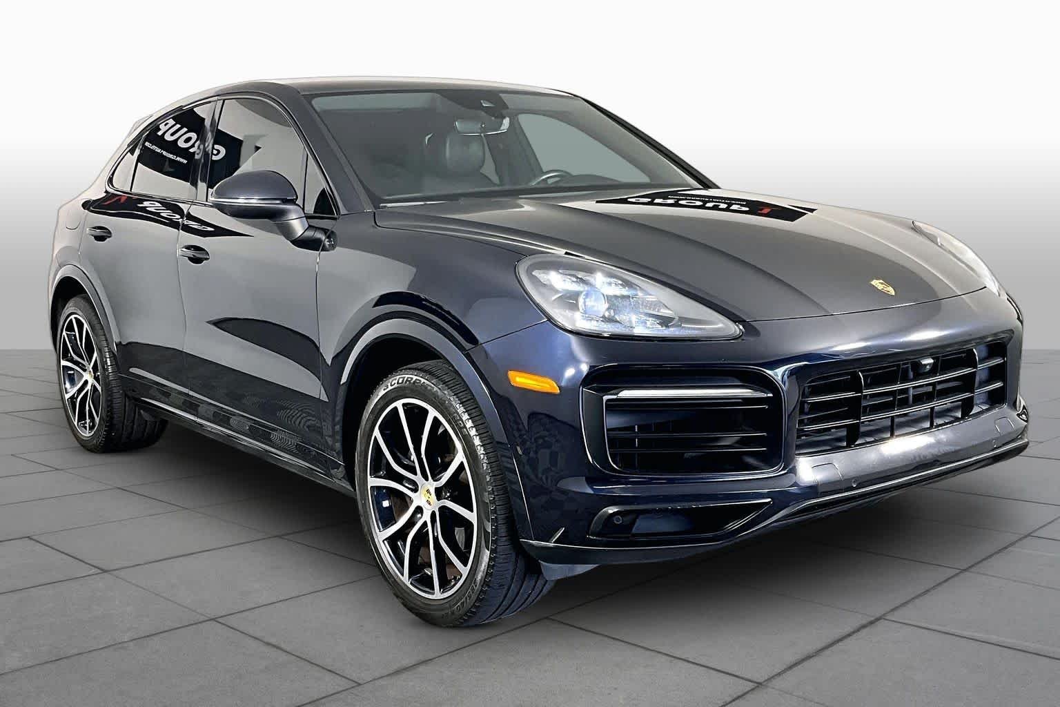 Used 2020 Moonlight Blue Metallic Porsche  image 3