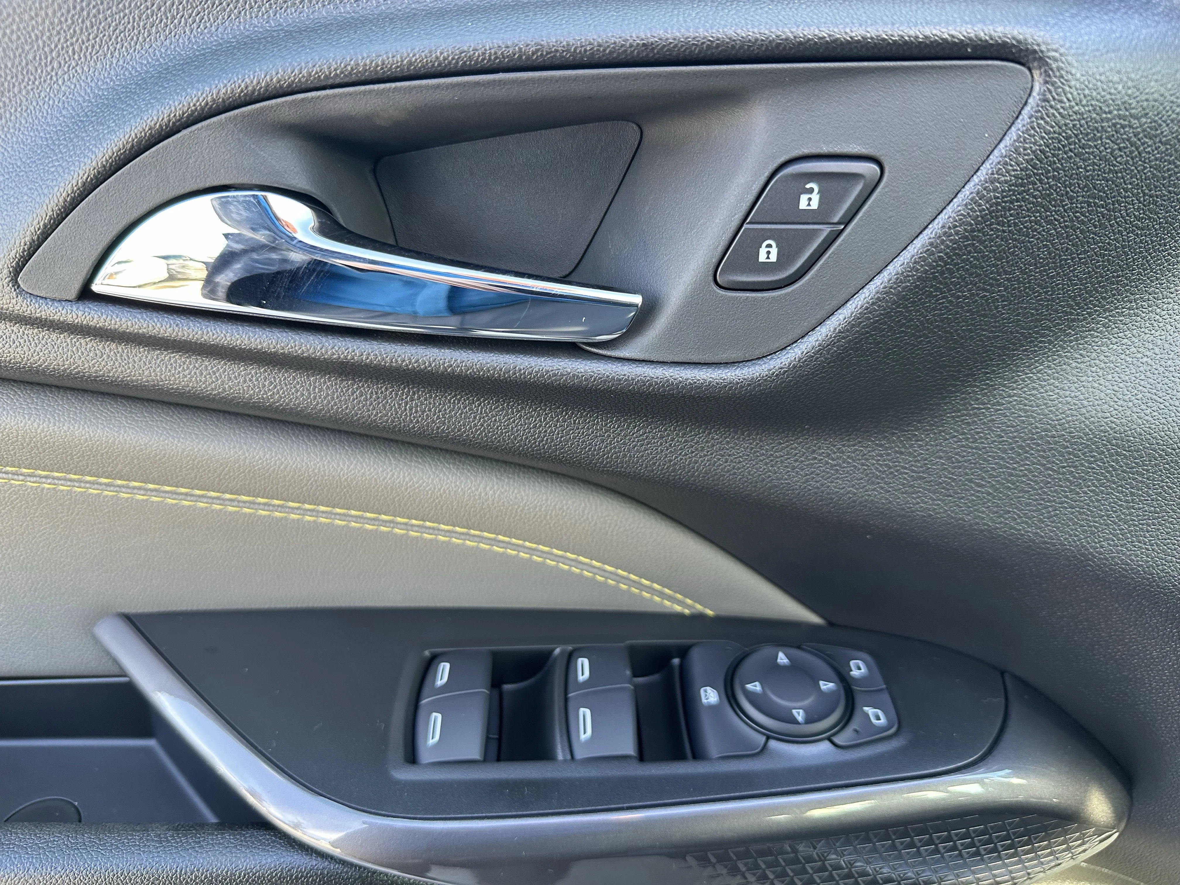 New 2026 Sterling Grey Metallic Chevrolet ACTIV image 9