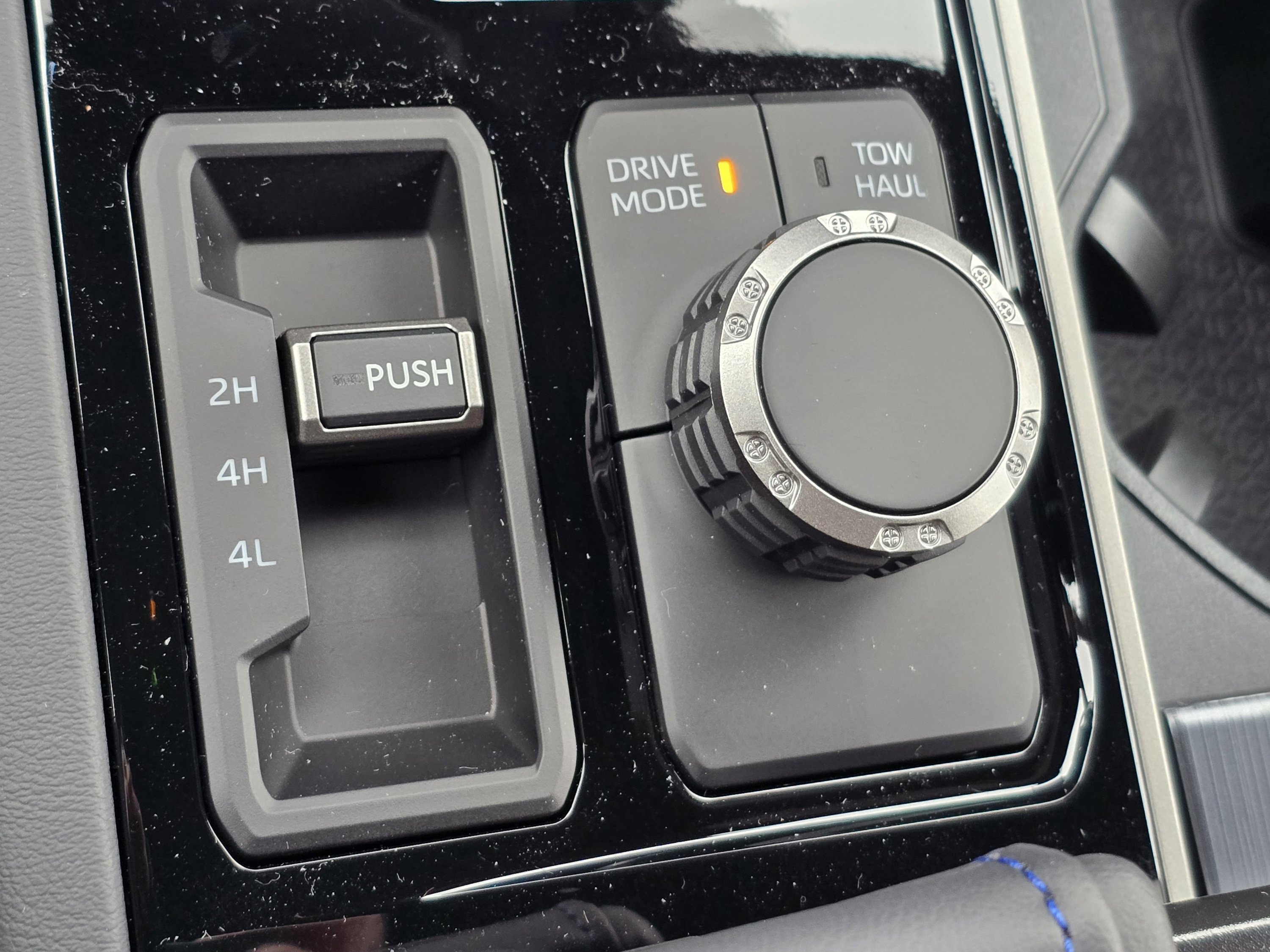 2026 Toyota Tundra Platinum - Photo 12