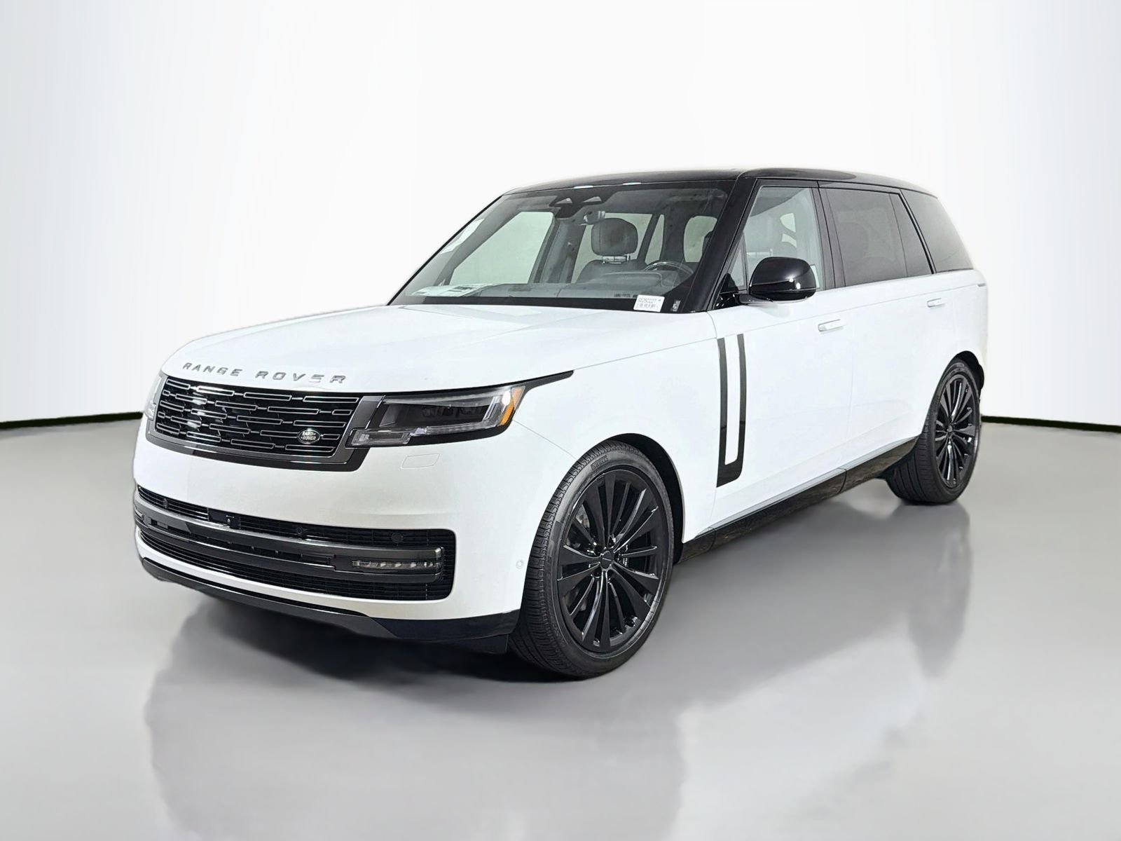 New 2026 Fuji White LAND ROVER SE 7 Seats image 1