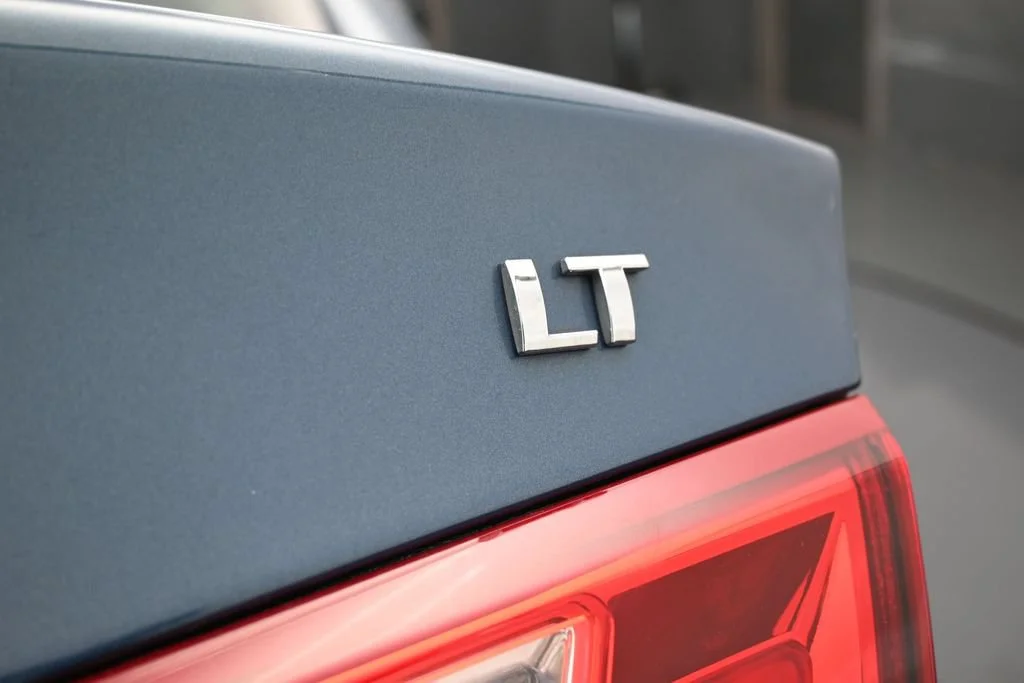 Used 2024 Lakeshore Blue Metallic Chevrolet LT image 29