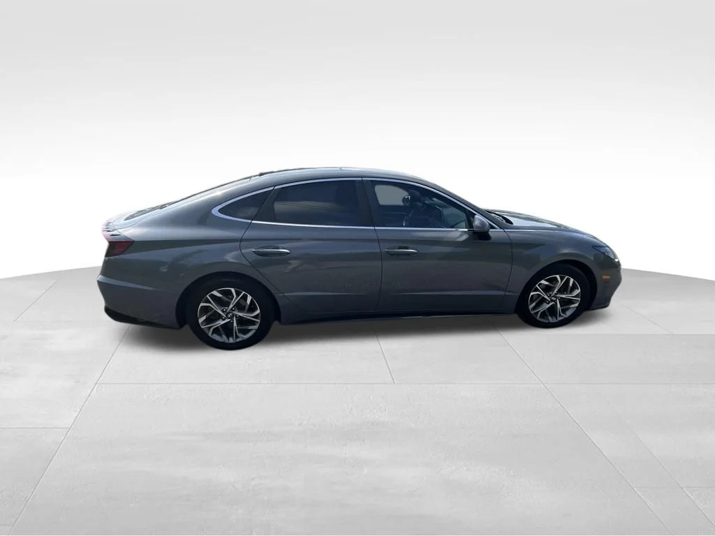 Used 2022 Gray Hyundai SEL image 14