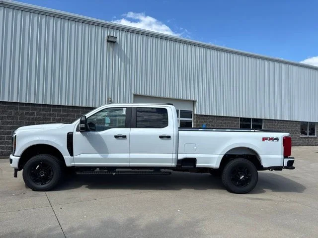 New 2026 Oxford White Ford F-350® XL image 8