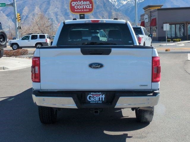 Used 2022 Oxford White Ford XLT image 4