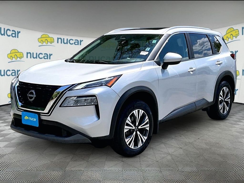 Used 2023 Silver Nissan SV image 3
