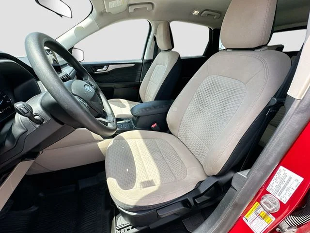 Used 2021 Red Ford SE image 20