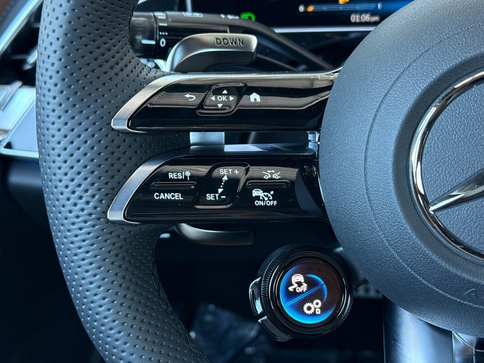 New 2026 Nautical Blue Metallic Mercedes-Benz E 53 AMG® image 29