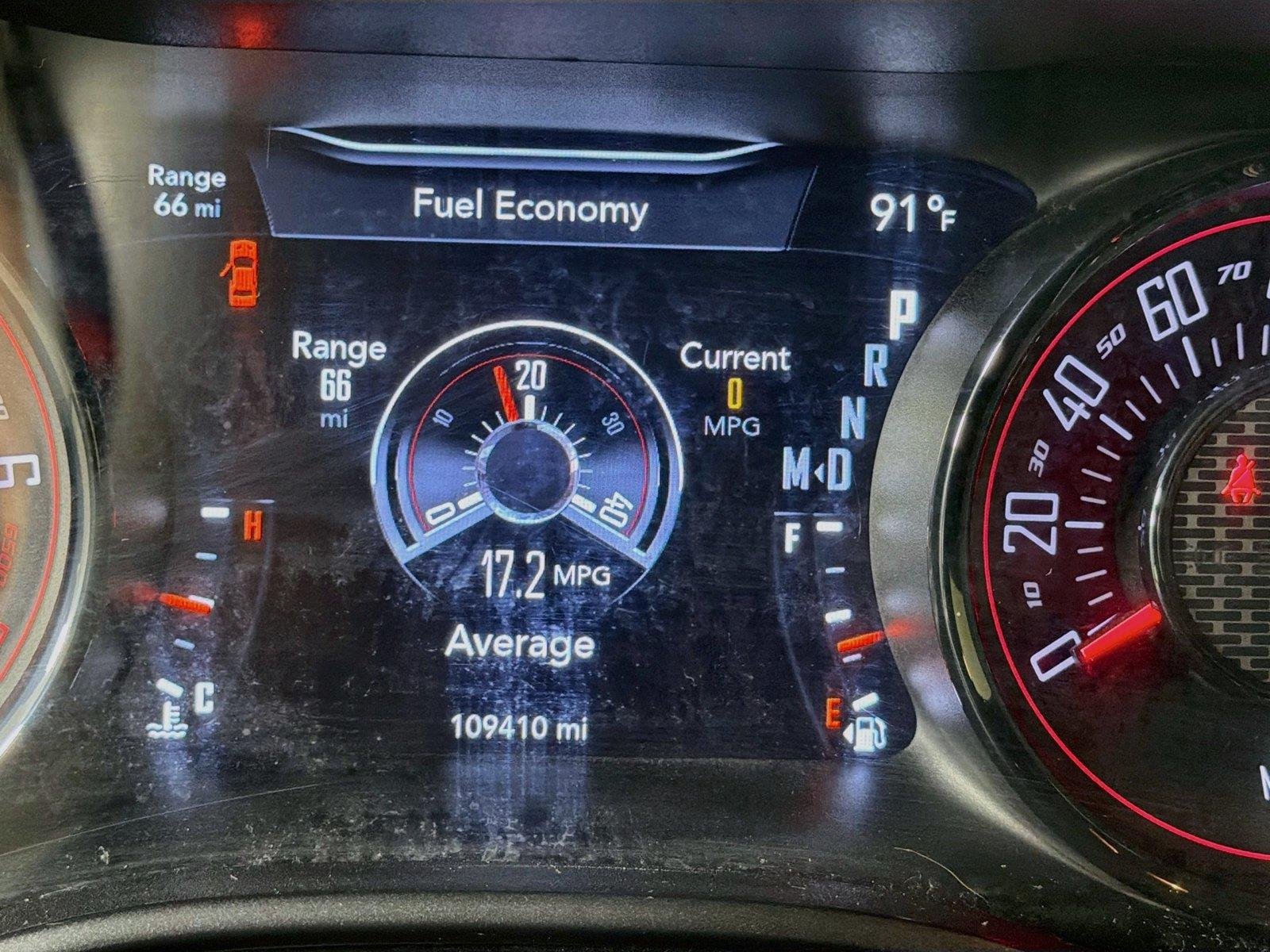 Used 2018 Pitch Black Clearcoat Dodge SXT image 12