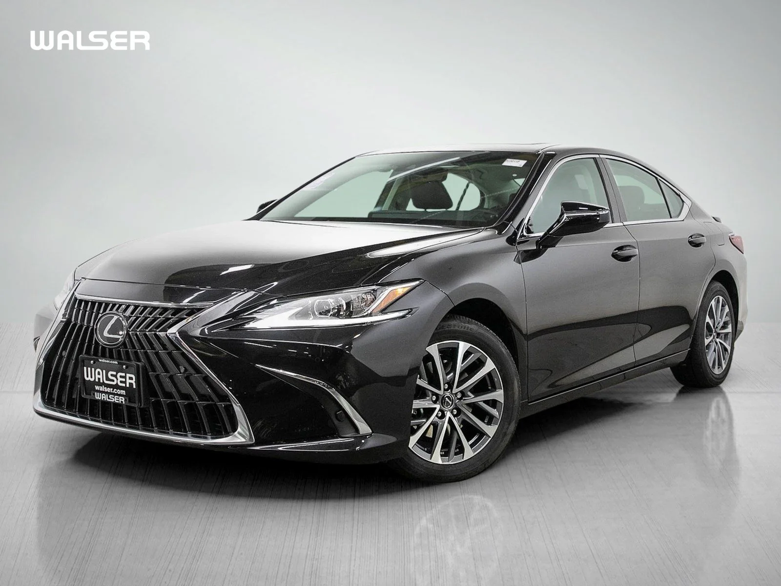 Used 2025 Black Lexus ES 300h F Sport Handling image 1