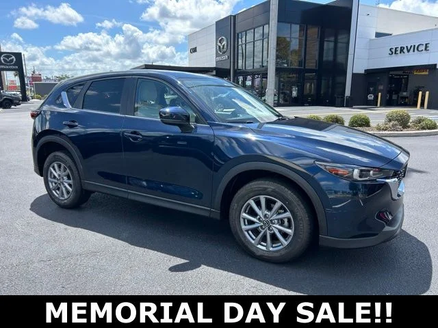 2022 Mazda CX-5 S Preferred package Auto AWD's photo