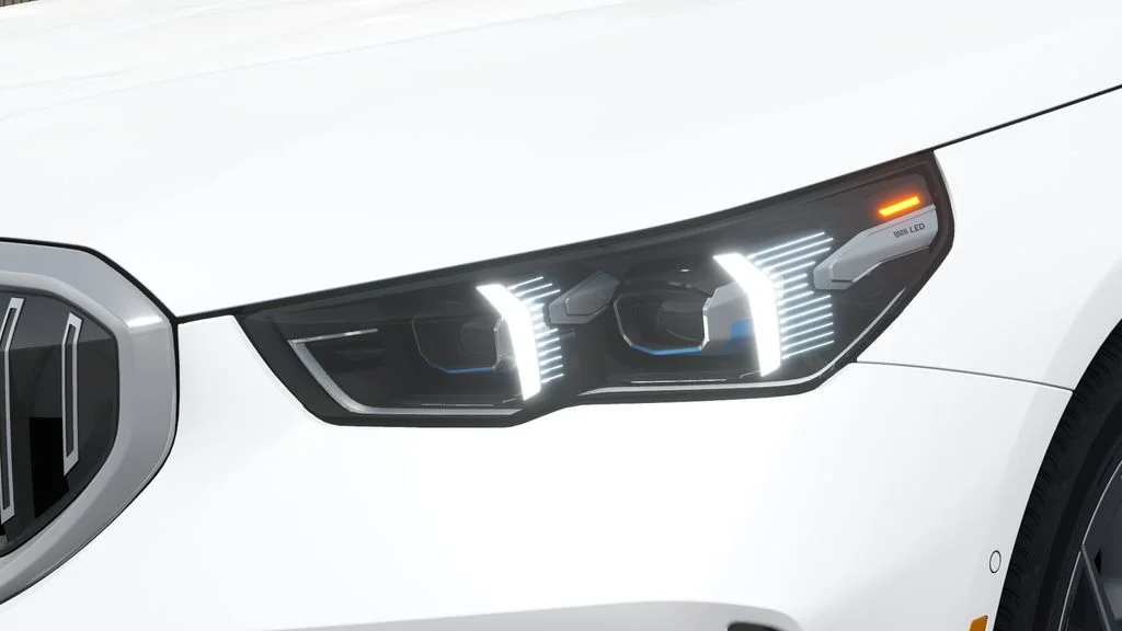 2026 BMW 5 Series 530i - Photo 31