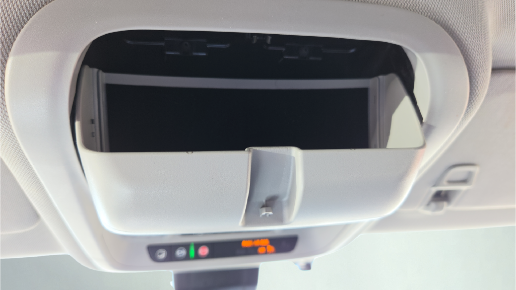 Used 2020 White Chevrolet LT image 67