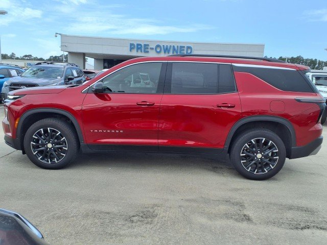 2025 Chevrolet Traverse LT - Photo 8