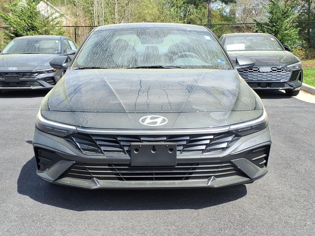 New 2026 Amazon Gray Hyundai SE image 2