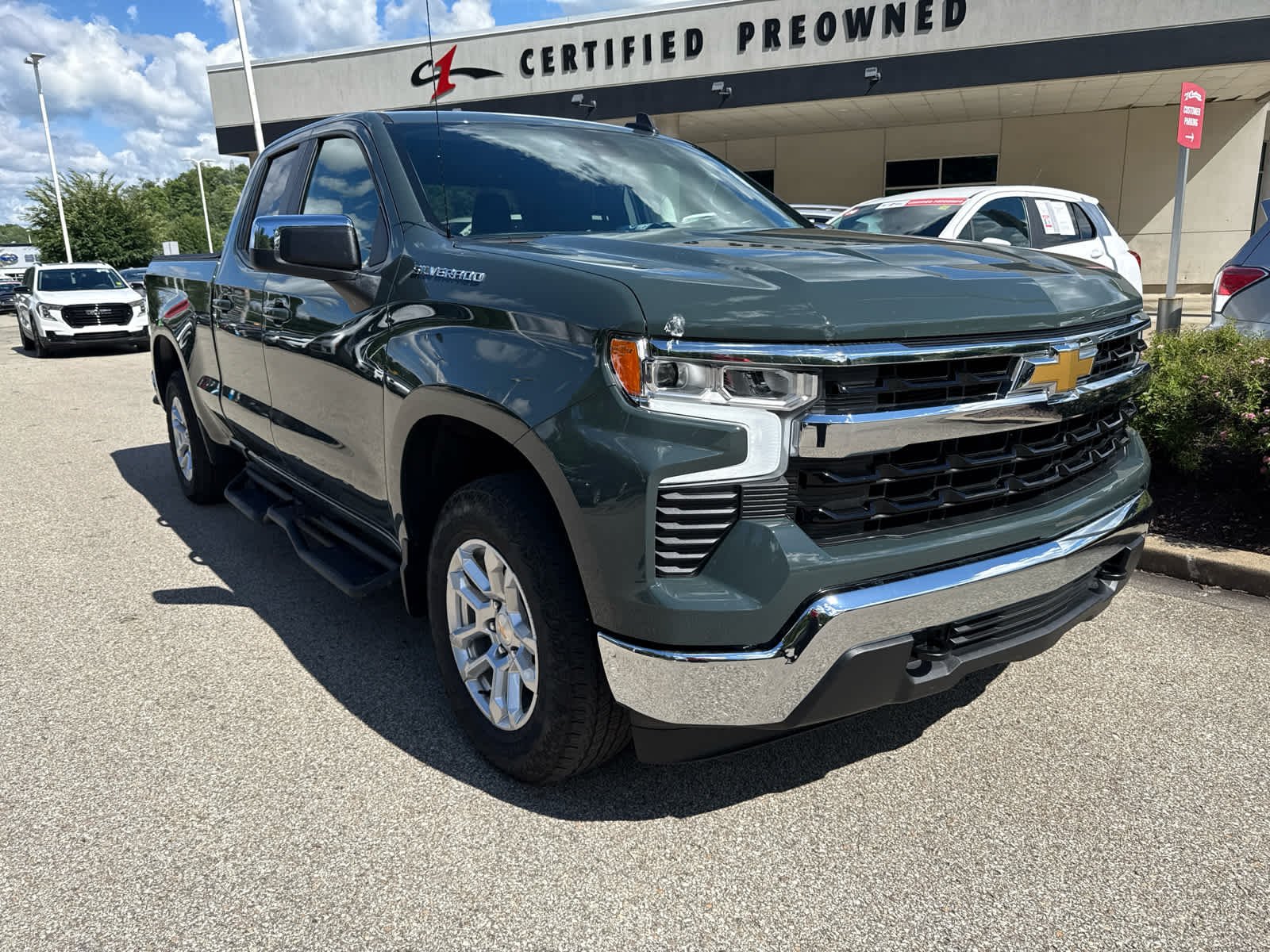 Used 2025 Cypress Gray Chevrolet LT image 1