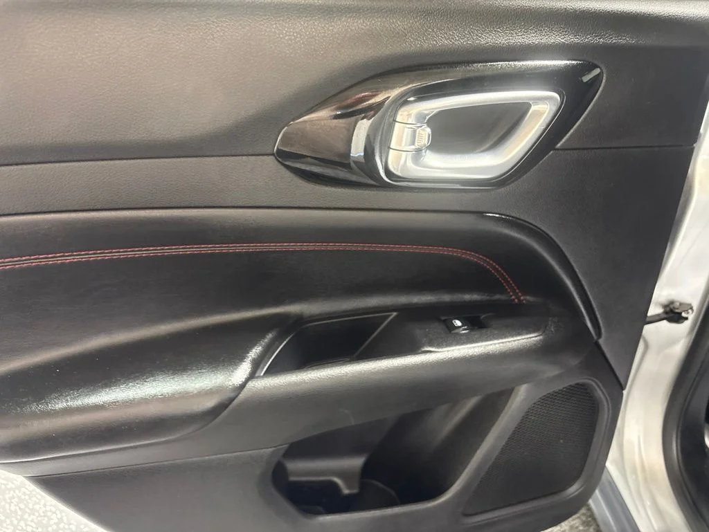 Used 2025 Silver Jeep Trailhawk image 11