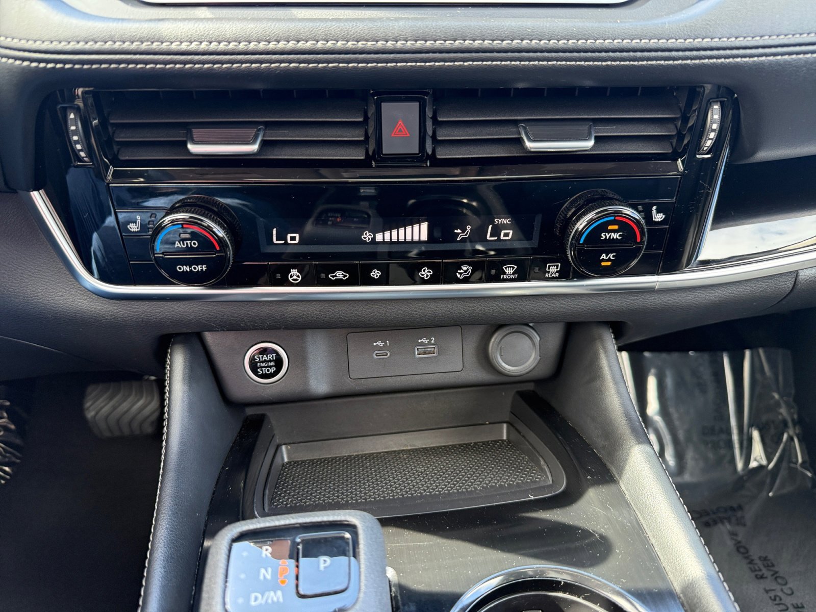 Used 2023 Champagne Silver Nissan SL image 13