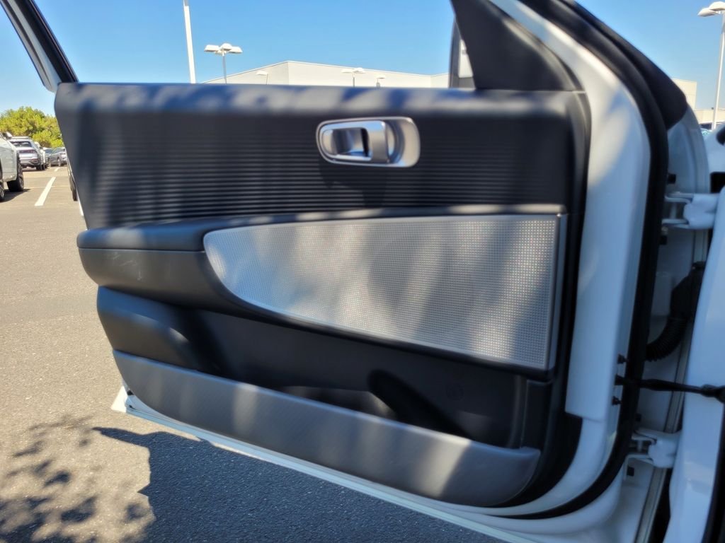 Used 2024 White Hyundai SE image 26
