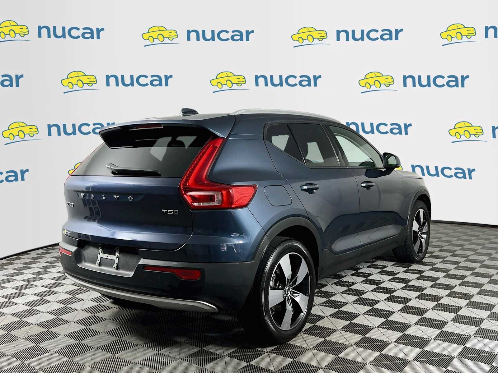 Used 2021 DENIM BLUE METALL Volvo Momentum image 7