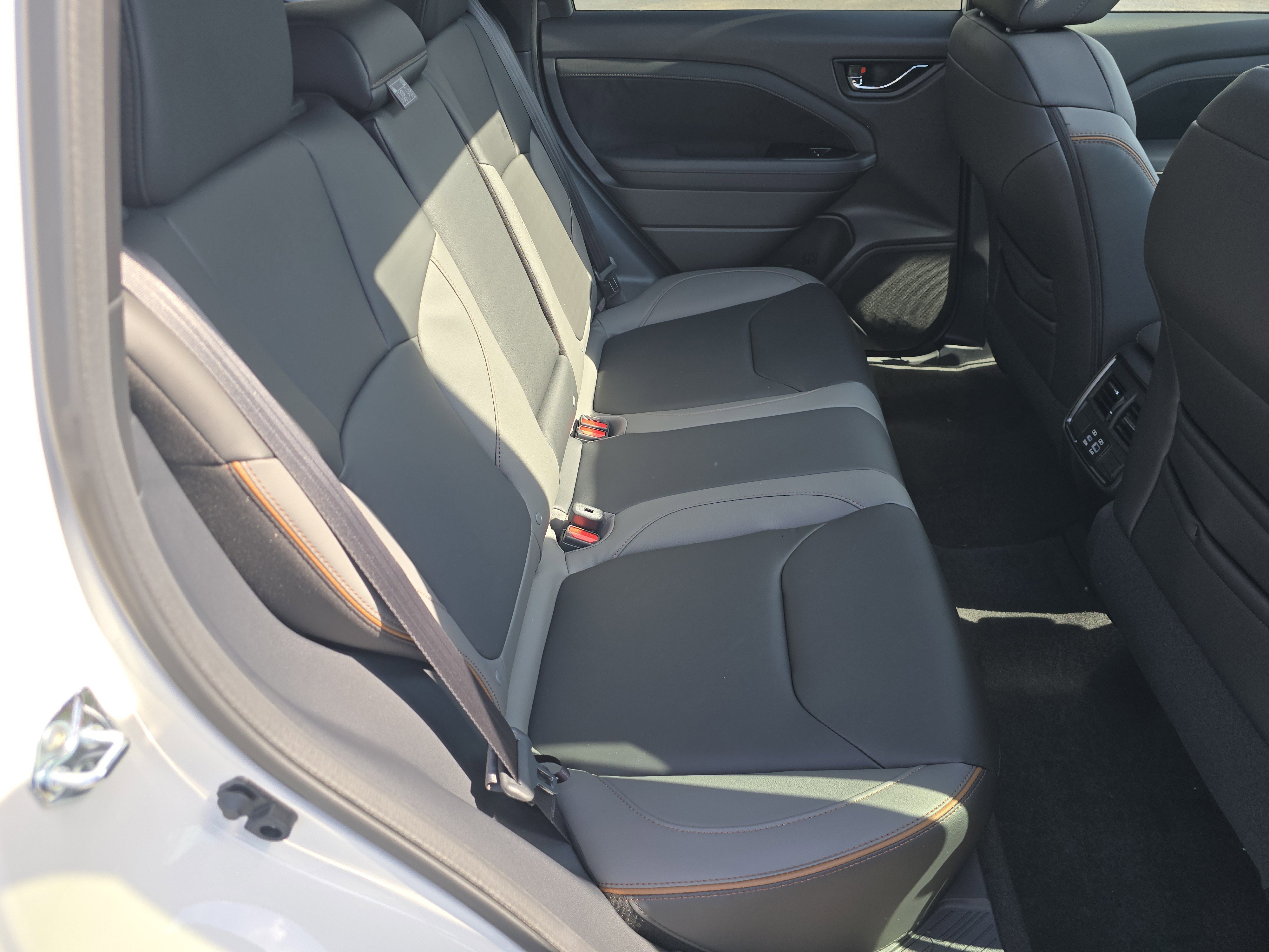 New 2026 CRYSTAL WHITE PEARL Subaru Sport Onyx Edition image 17
