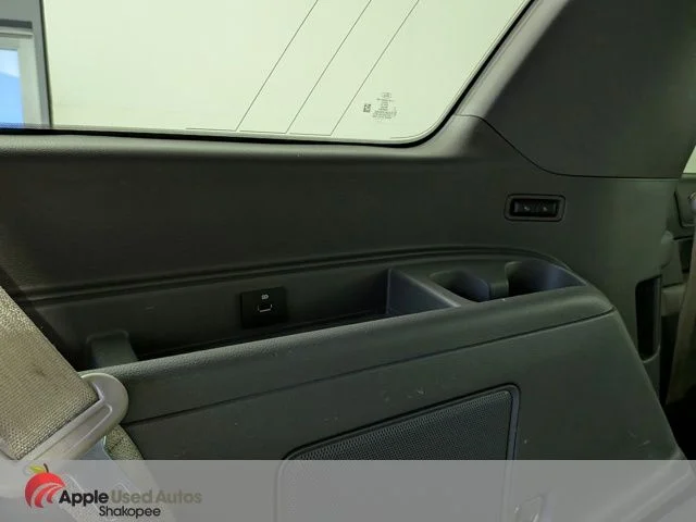Used 2018 White Ford Limited image 12