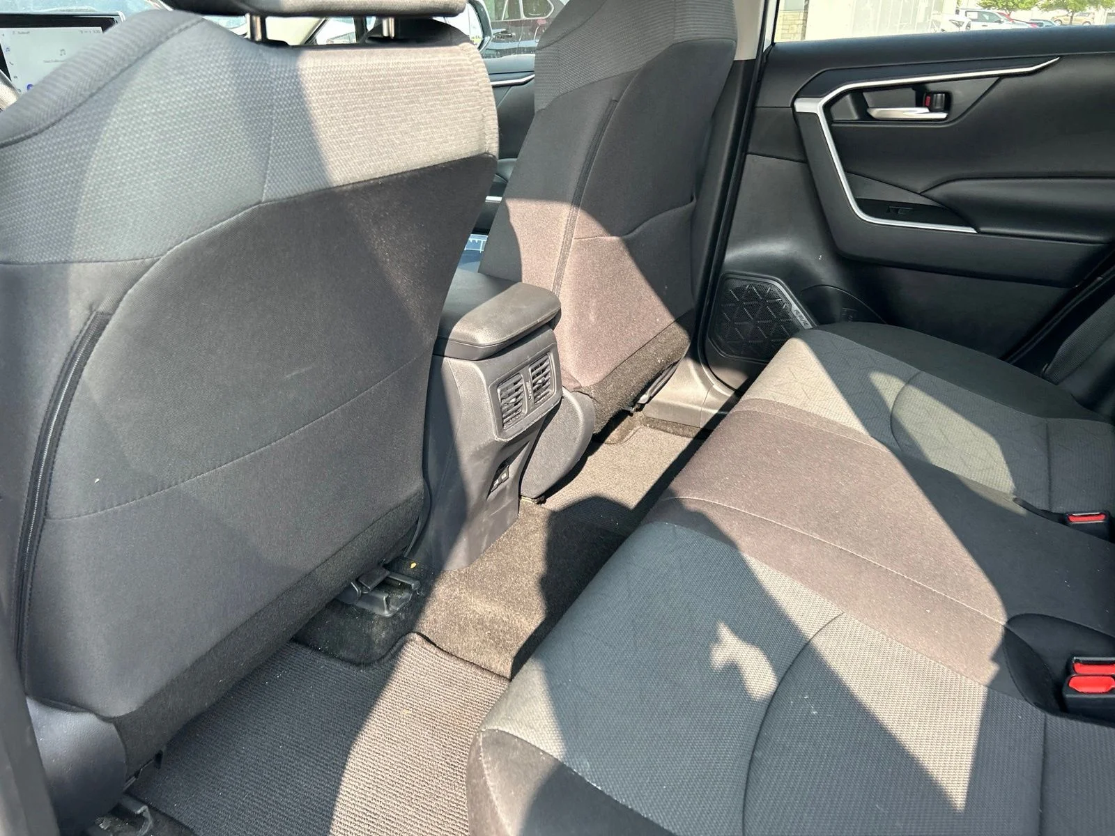 Used 2025 White Toyota XLE image 17
