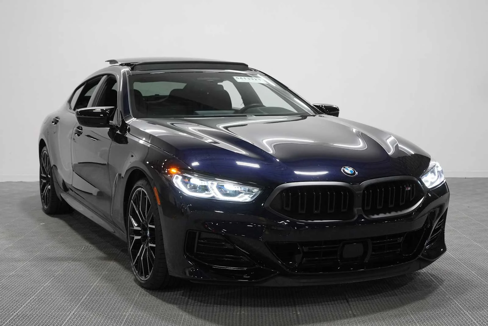 Used 2026 Carbon Black Metallic BMW M850i image 3