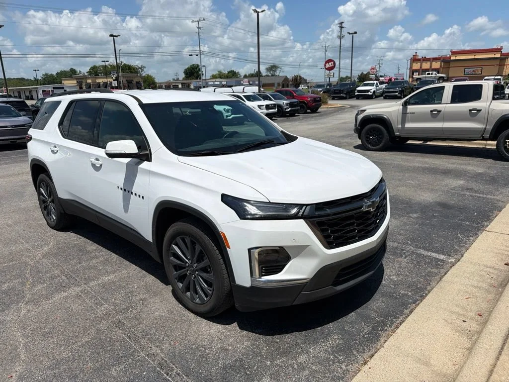Used 2023 Summit White Chevrolet RS image 2