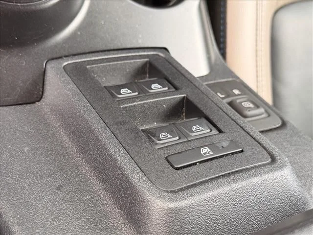 Used 2023 Gray Ford Wildtrak image 29