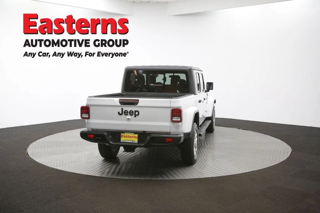 Used 2023 White Jeep Sport image 35