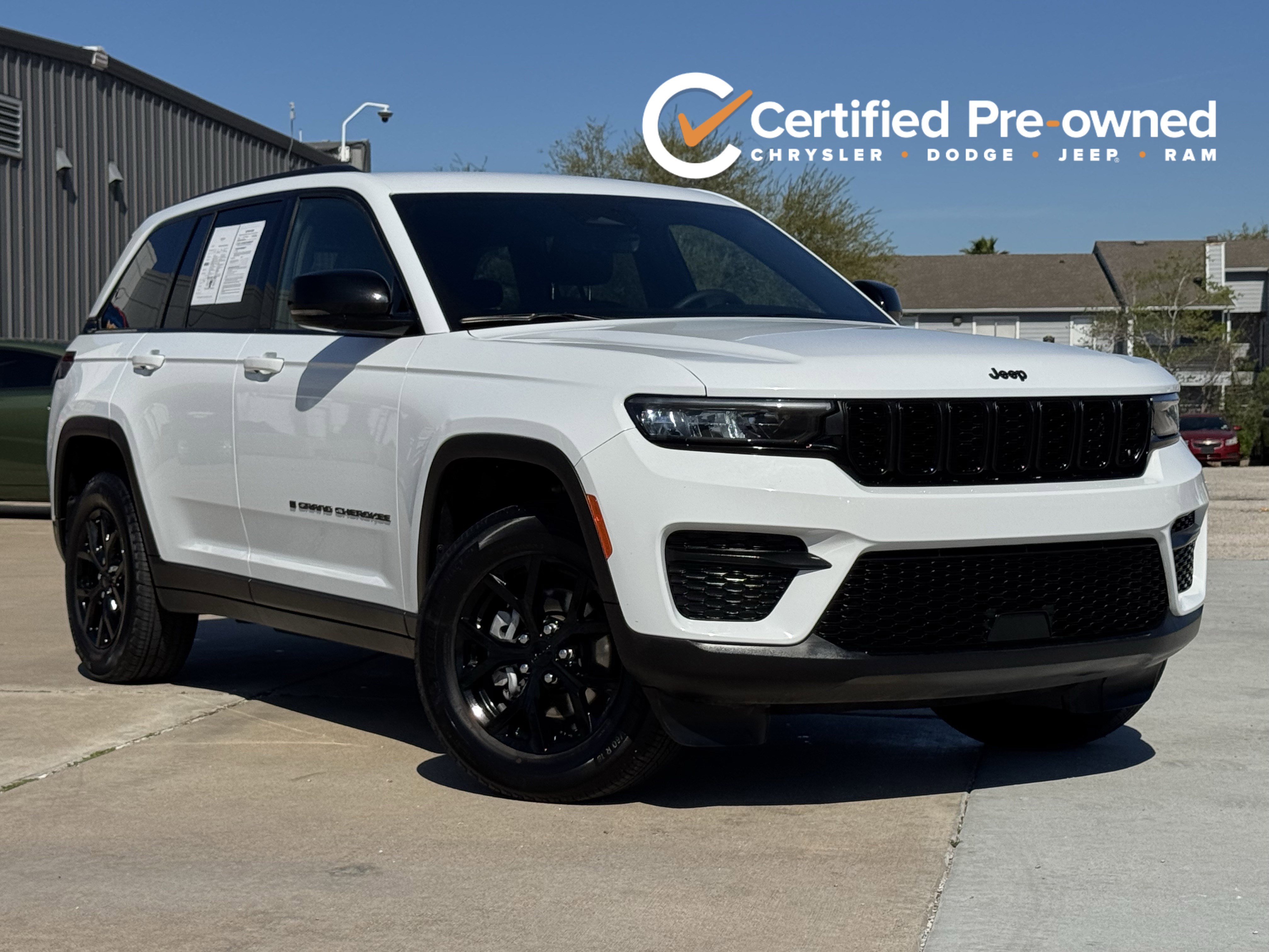 2025 Jeep Grand Cherokee Altitude 4x4's photo