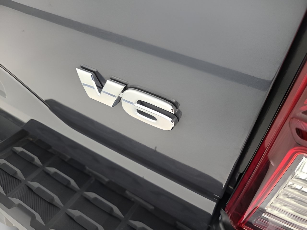 Used 2023 Magnetic Gray Metallic Toyota SR image 6