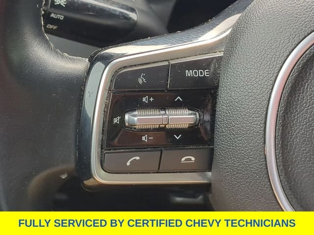 Used 2023 Silver Kia S image 28