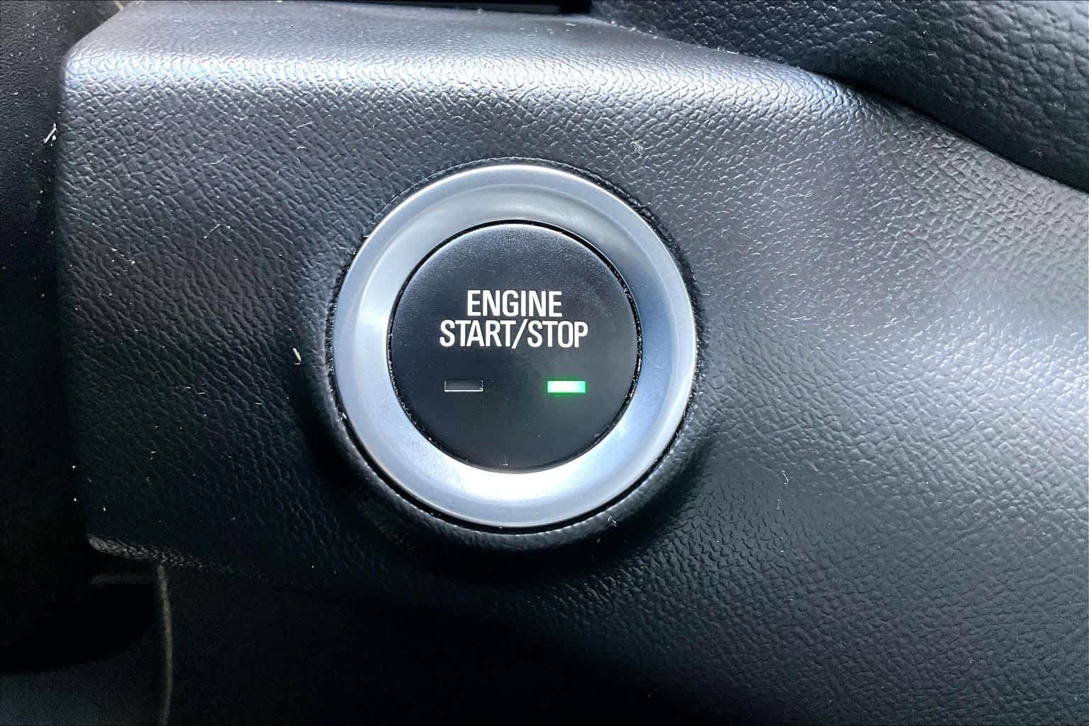 Used 2024 Sterling Metallic GMC SLT image 33