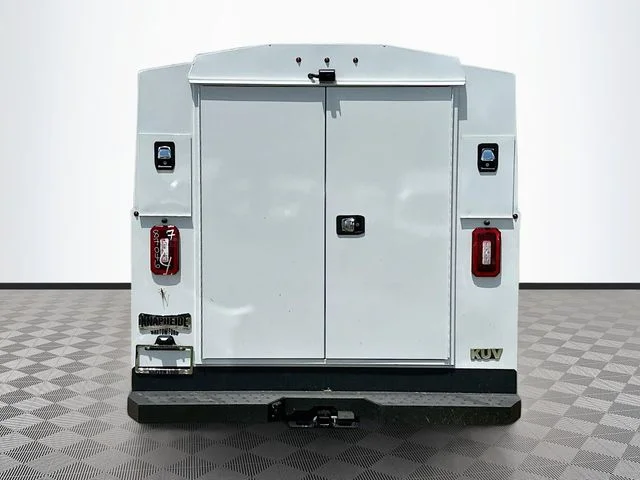 New 2025 Oxford White Ford Base image 5