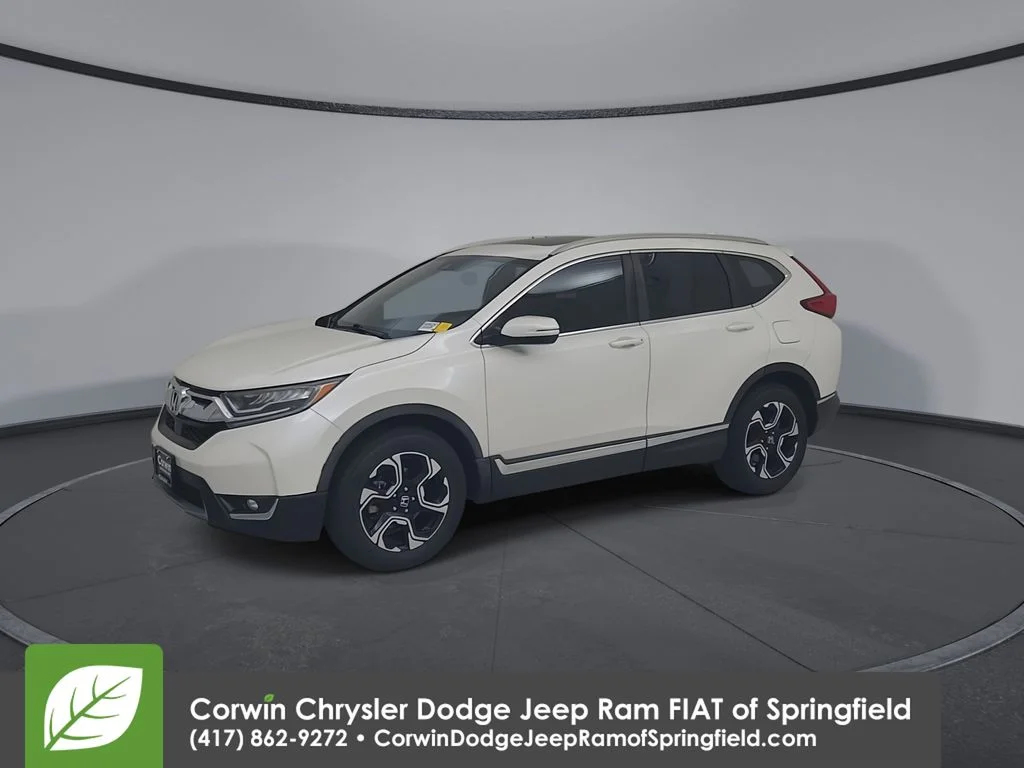 Used 2018 White Honda Touring image 7