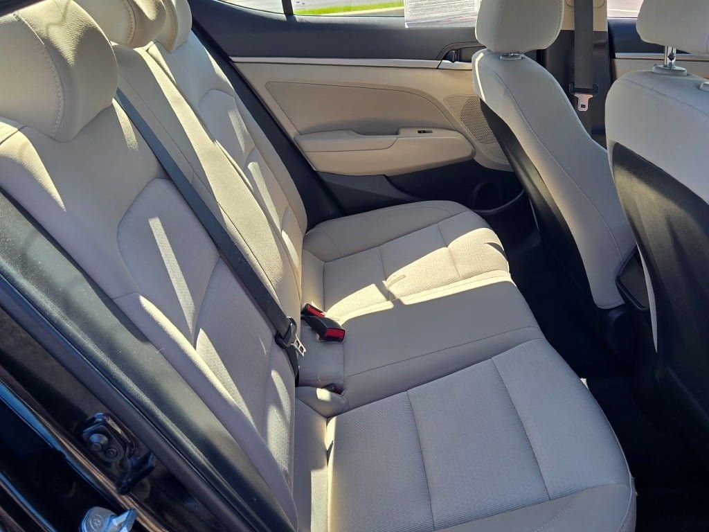 Certified Used 2018 Phantom Black Hyundai SEL image 10