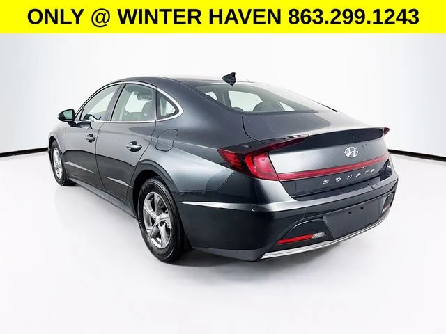 Used 2023 Gray Hyundai SE image 5