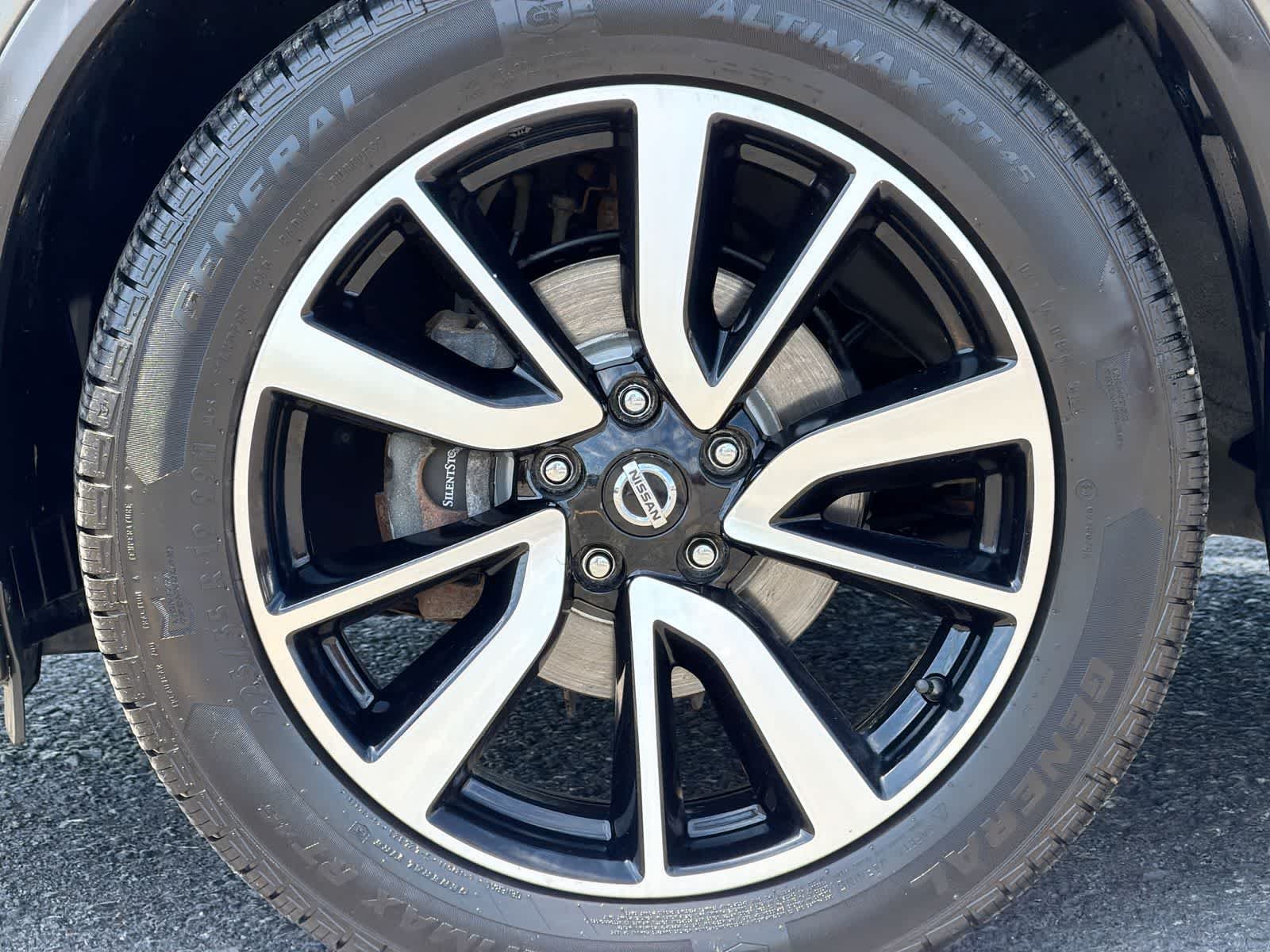 Used 2020 Gun Metallic Nissan SL image 14