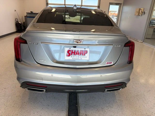 Used 2025 Silver Cadillac Premium Luxury image 8